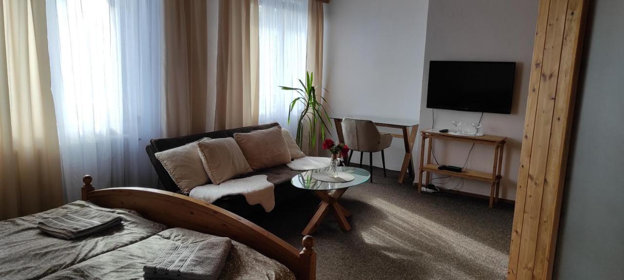 U Certa Otel Čerčany Dış mekan fotoğraf